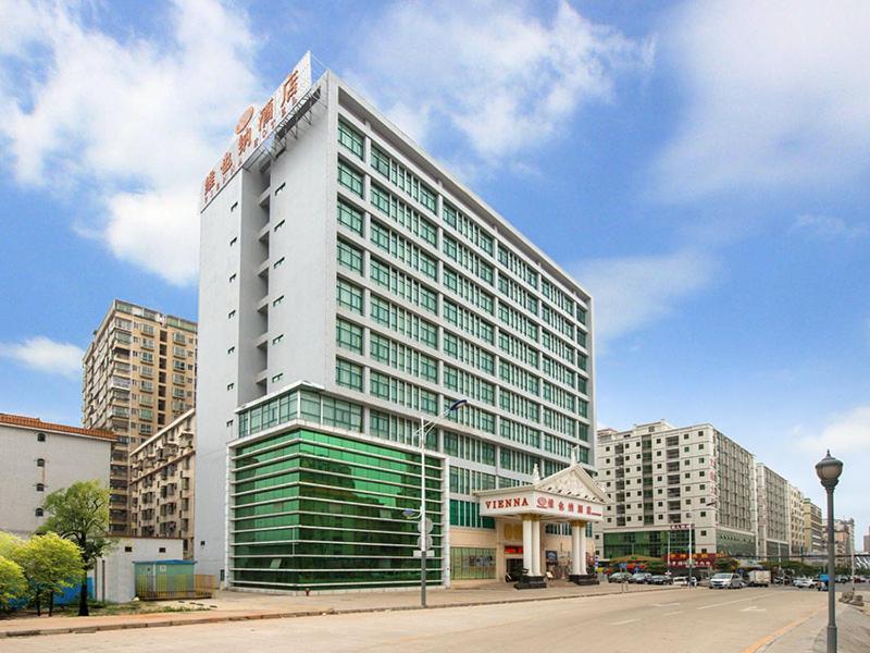 Vienna Classic Shenzhen Longhua Bus Station Exterior foto